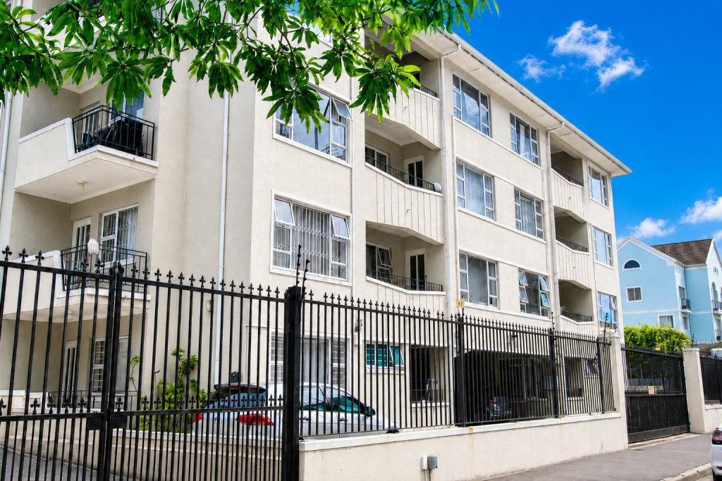 PRIME STUDENT INVESTMENT WITHIN WALKING DISTANCE OF MEDICAL SCHOOL IN OBSERVATORY
